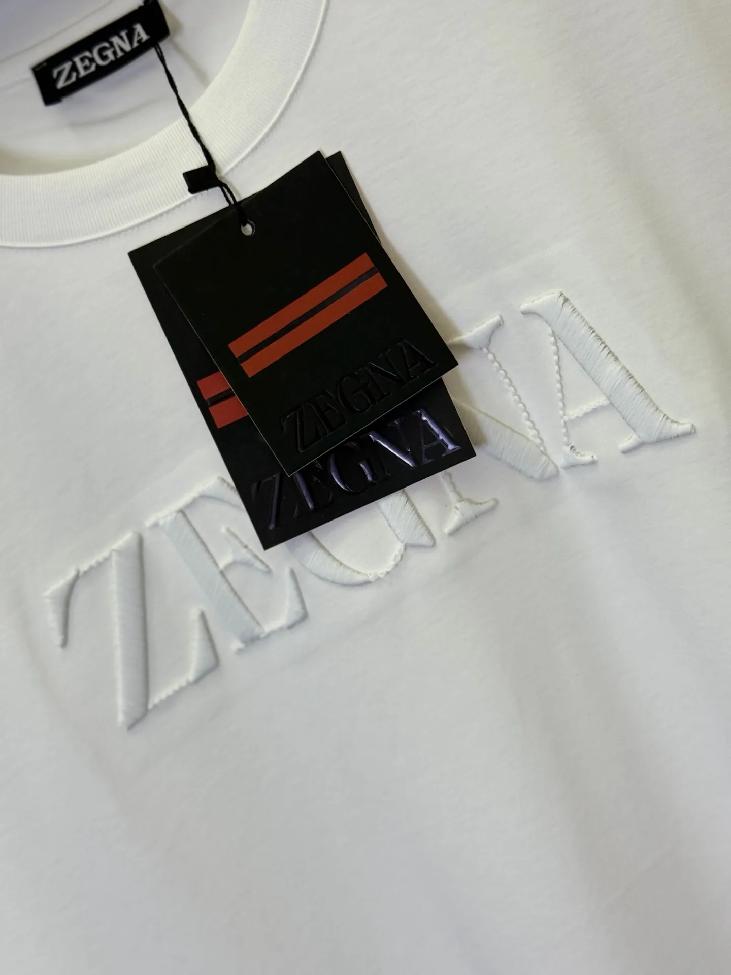 💋 ZEGNA White Logo T ， T 。 Logo， ， ， get 。 ， ， ， “ ”。 ， ， 、 hold ， T， 。 M-3XL